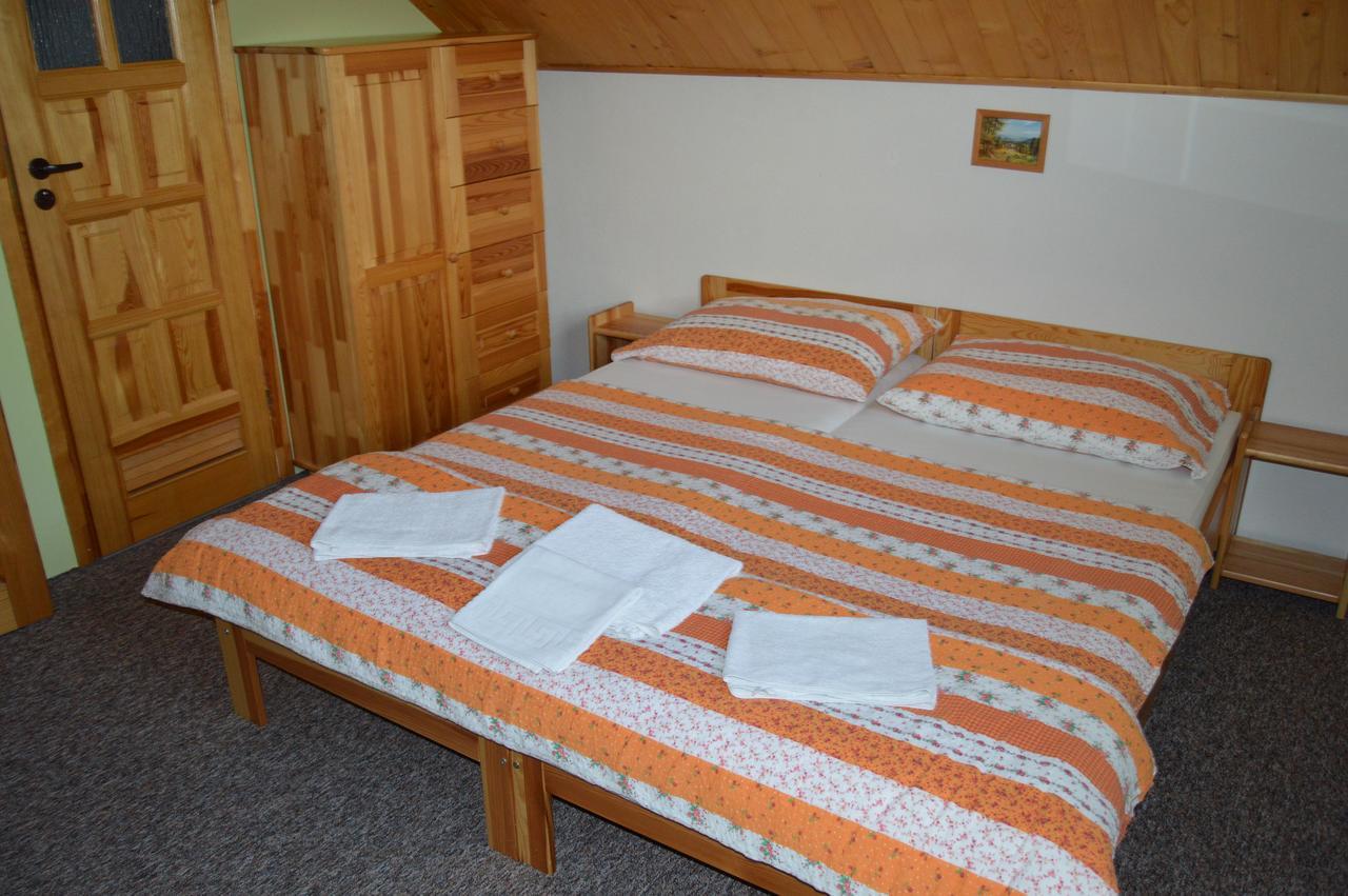 Ubytovanie Sokolica Cerveny Klastor Luaran gambar